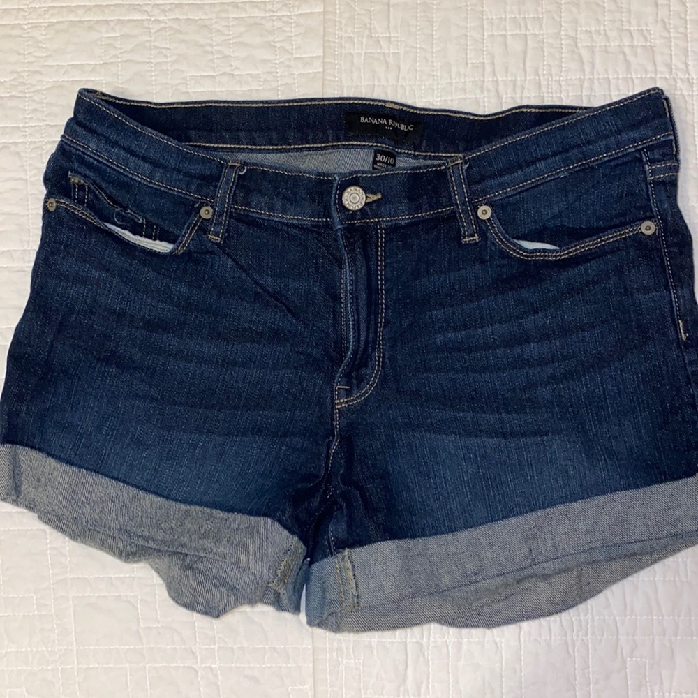 Banana Republic denim shorts size 30/10 dark denim